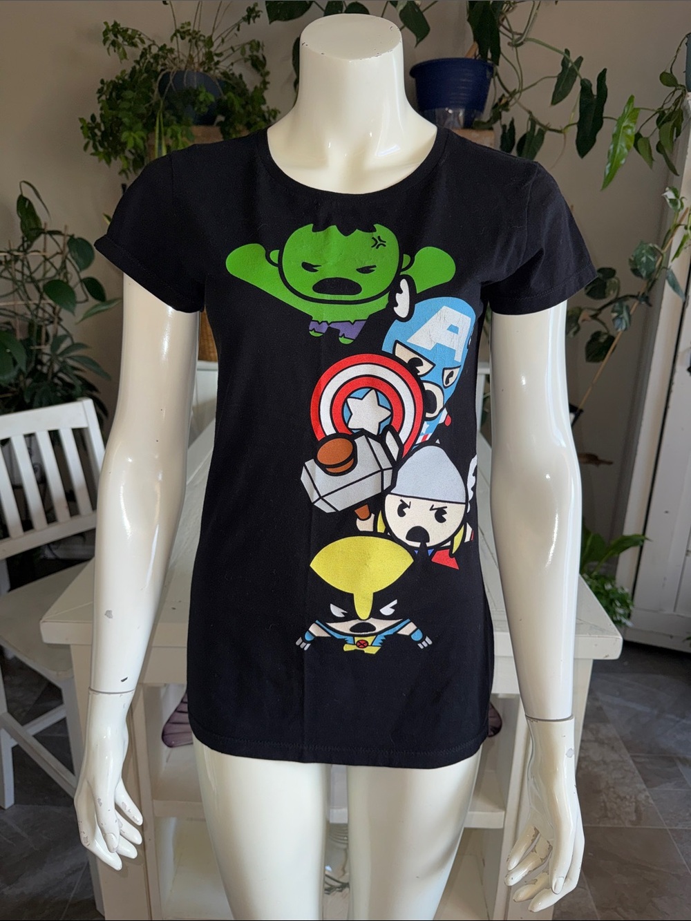 Marvel Kawaii Power Squad Black Graphic T-Shirt - Chibi Avengers NWOT Lg